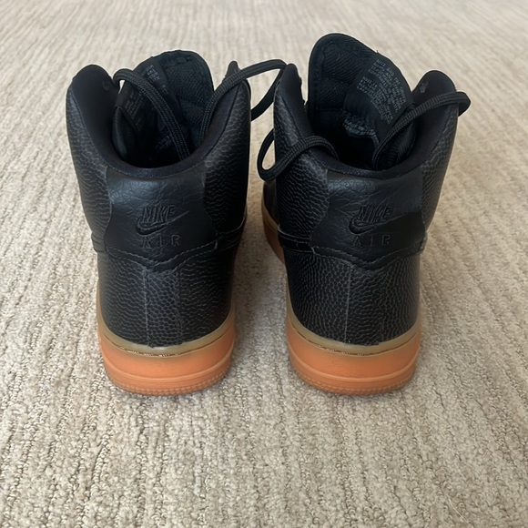 Nike air high tops, size 6.5 - Picture 4 of 7